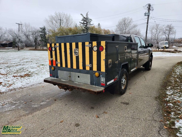 2012-chevrolet-silverado-2500hd-image-6