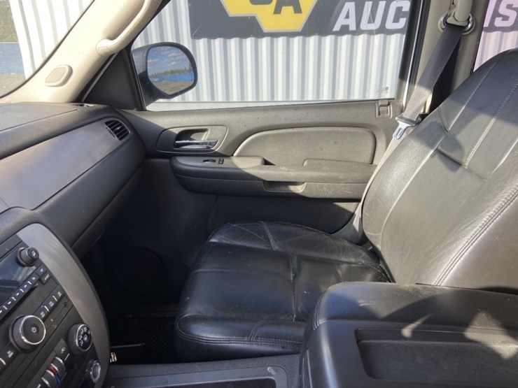 2009-chevrolet-tahoe-image-14