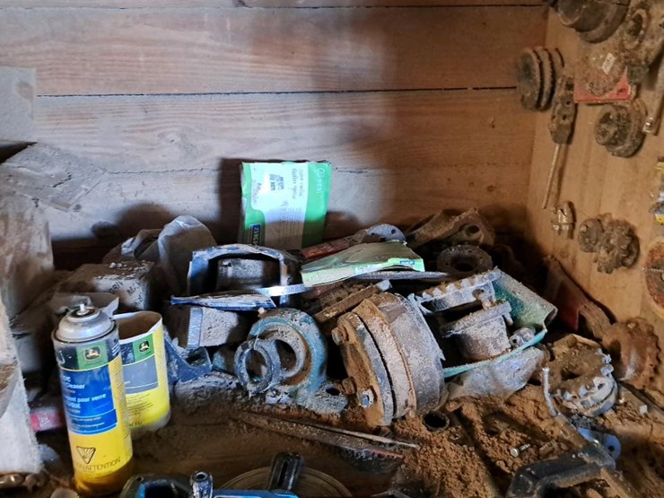 #315-•-tools-and-parts-image-9