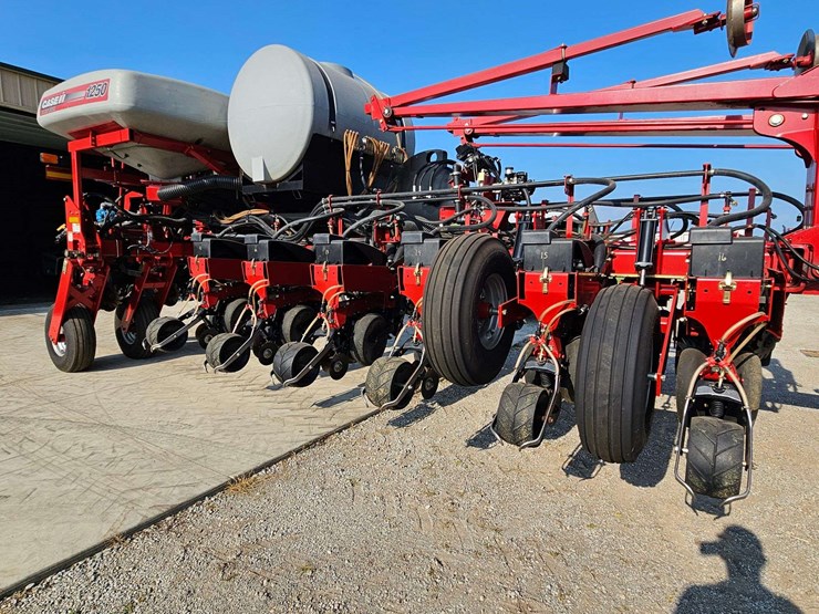 case-1250-early-riser-planter-image-15