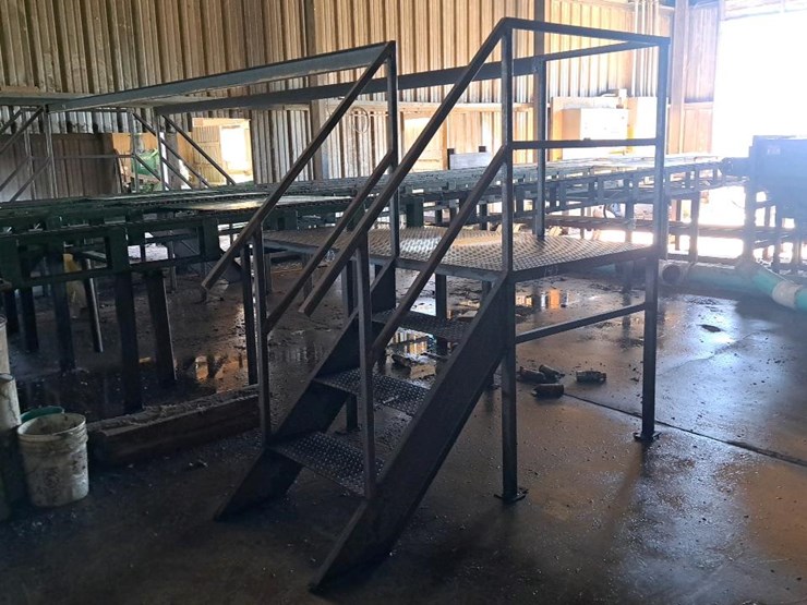 #143-•-steel-staircase-and-platform-image-2