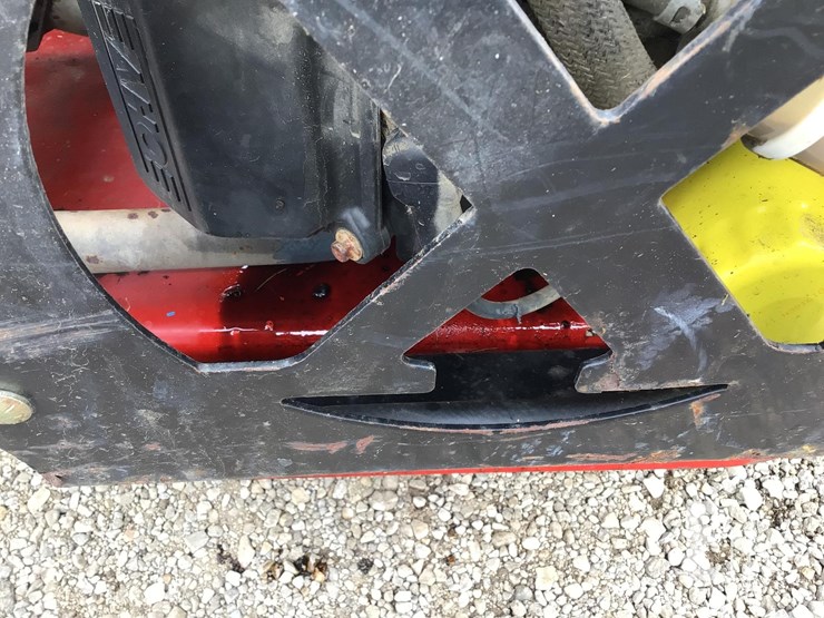 exmark-lzx740ekc526-image-17