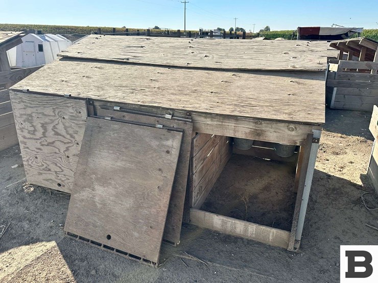 custom-wood-calf-bottling-huts---basin-city,-wa-image-8