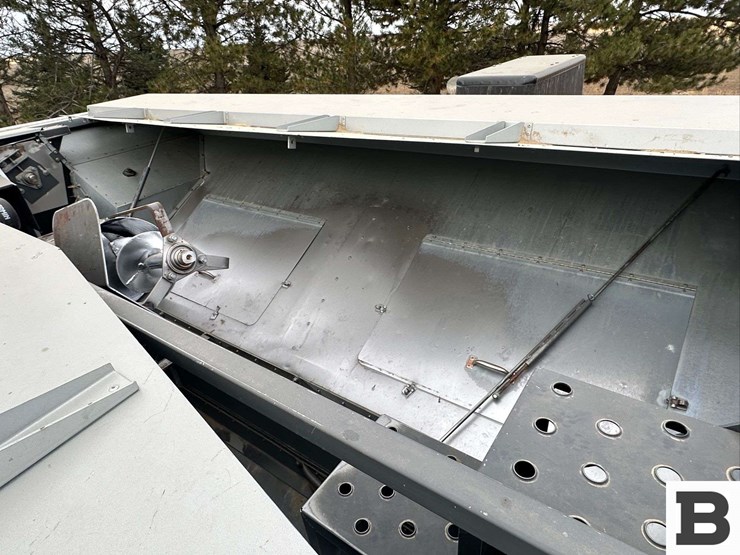 2008-gleaner-r75-image-69