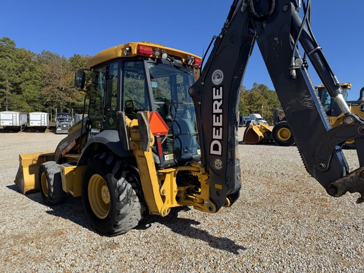 2017-deere-310sl-image-6