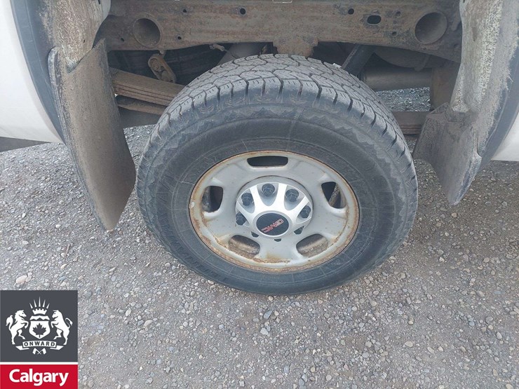 2015-gmc-sierra-2500hd-image-11