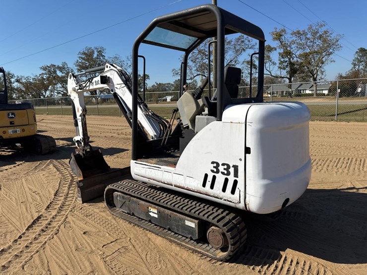 2004-bobcat-331g-image-2