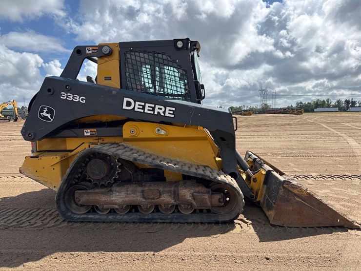 2017-deere-333g-image-5