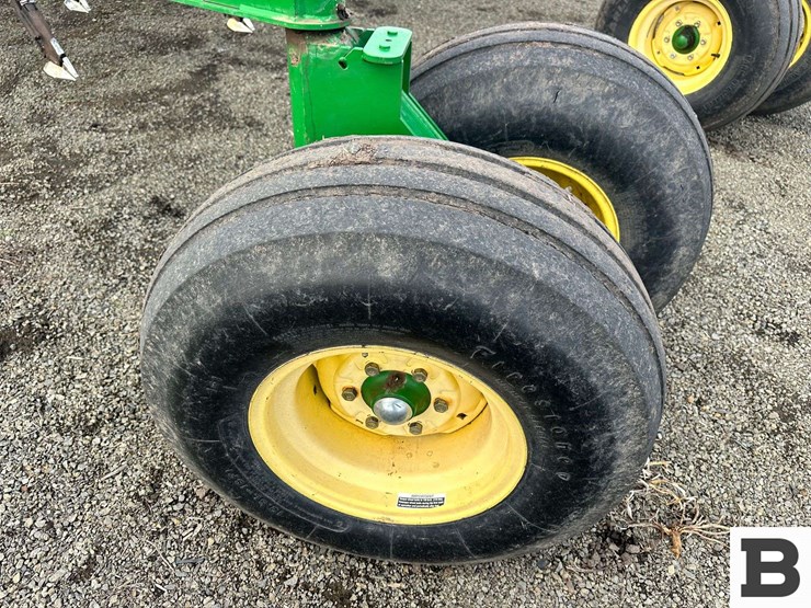 john-deere-1830-image-6