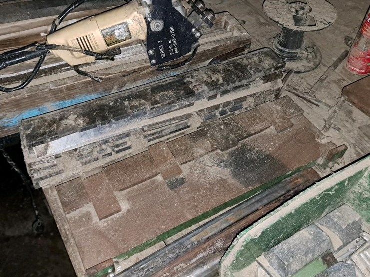 #317-•-chipper-knives-and-tools-image-8