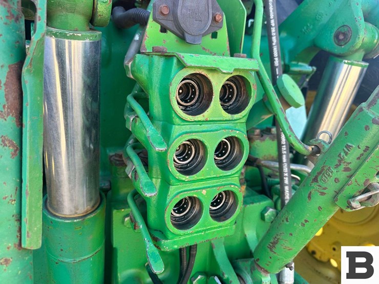1993-john-deere-7600-image-39