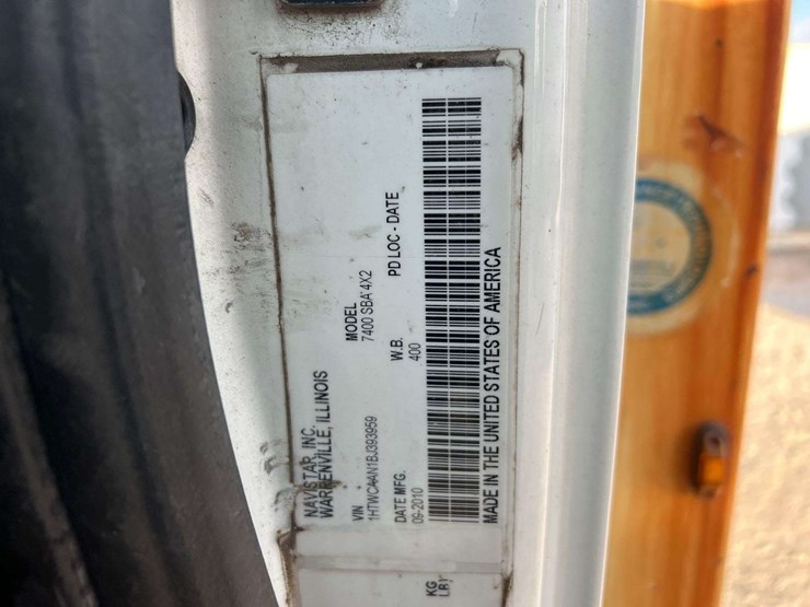 2011-international-workstar-7400-image-5