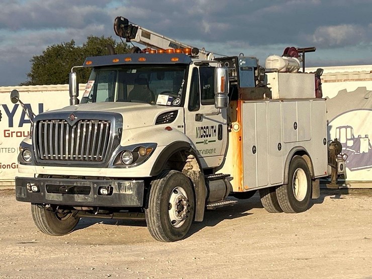 2011-international-workstar-7400-image-1
