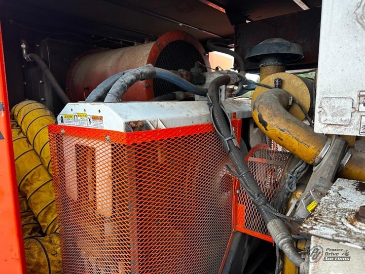 2007-caterpillar-c6.6-image-8