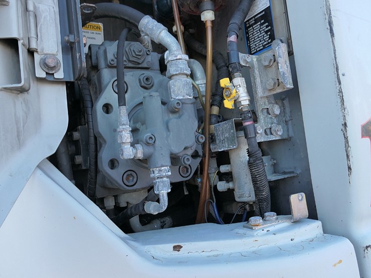 2010-link-belt-135a-hydraulic-excavator,-sn:hex7136,-erops,-qt-24''-bucket,-image-28