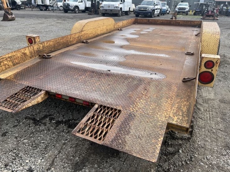 1991-butler-lt-816-ewh-t/a-tilt-deck-trailer-image-17