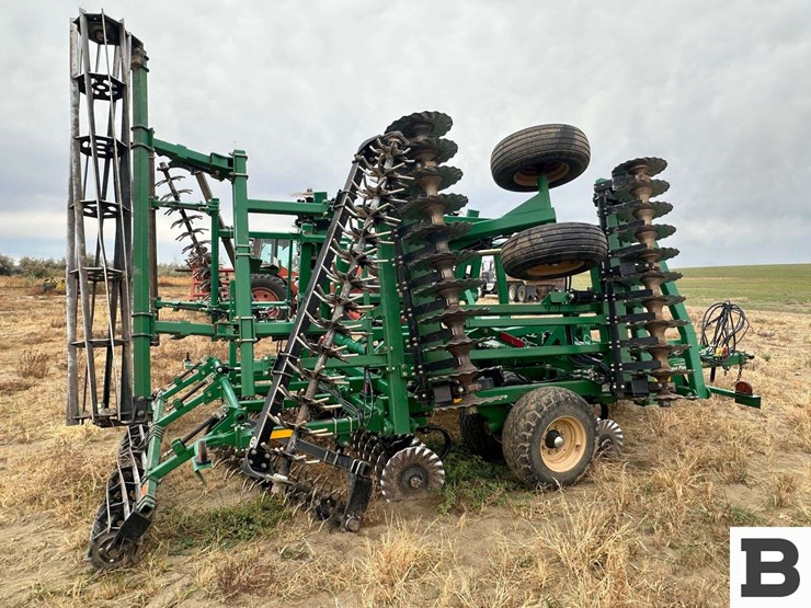 great-plains-2400tm-image-8