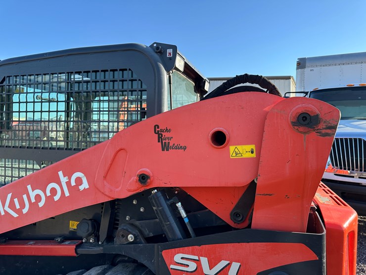 kubota-svl75-2-image-20