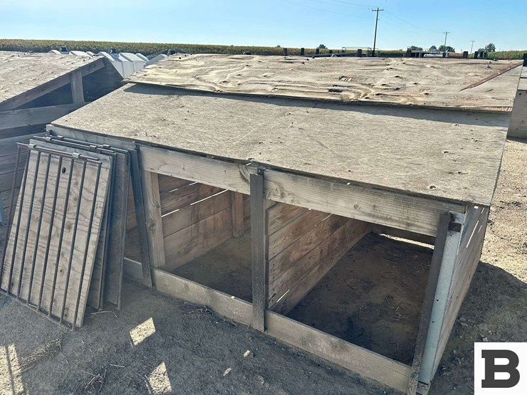 custom-wood-calf-bottling-huts---basin-city,-wa-image-9