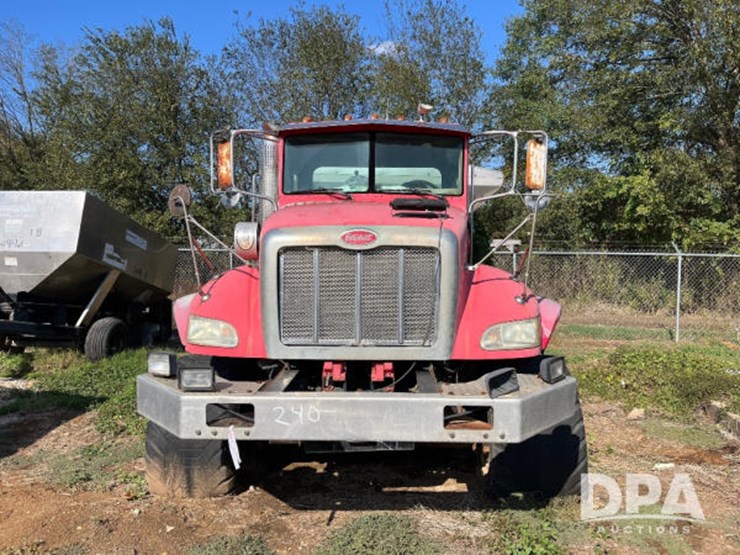 2009-stahly-peterbilt-image-2