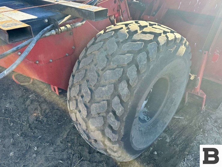 case-ih-8840-image-41