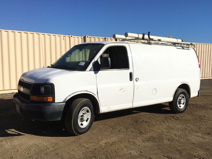 2007-chevrolet-express-2500-image-1