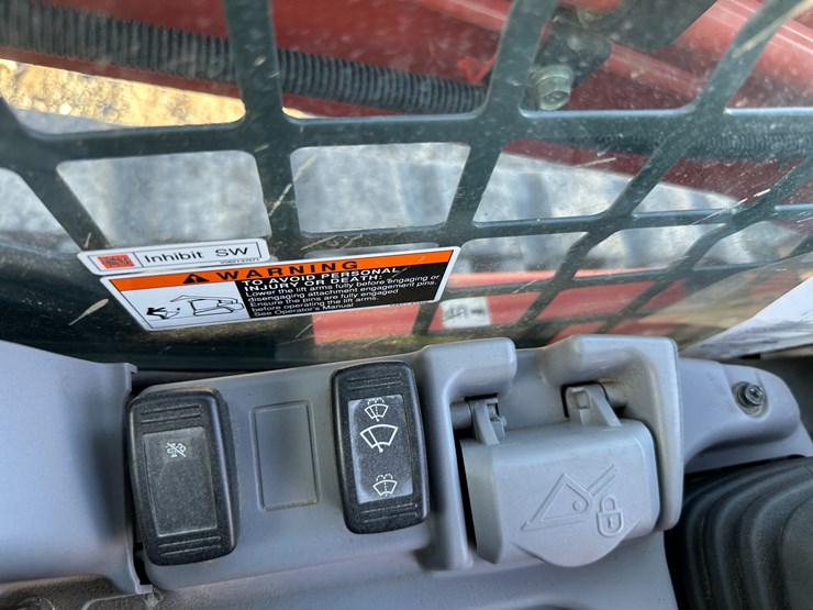 kubota-svl75-2-image-47