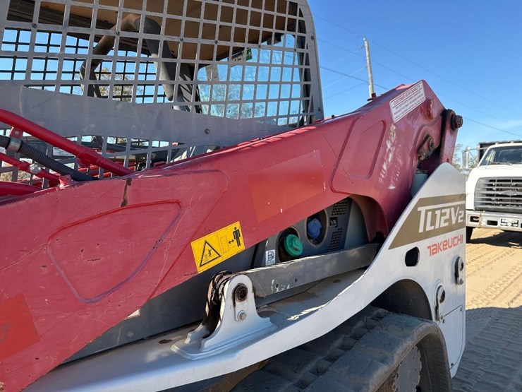 2019-takeuchi-tl12v2-image-20