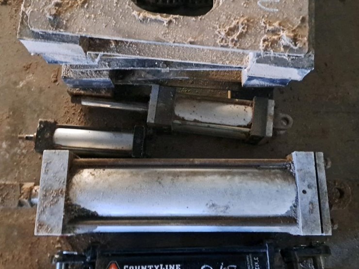 #310-•-hydraulic-and-air-cylinders-and-parts-image-3