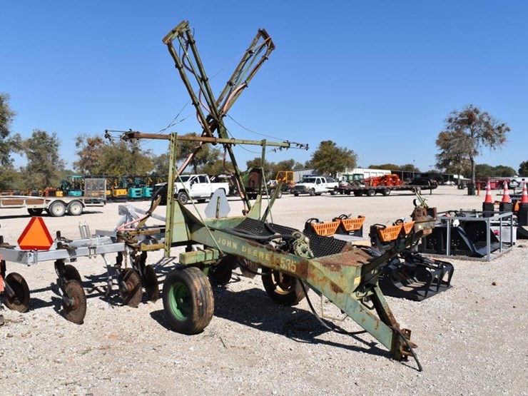 john-deere-535-image-2