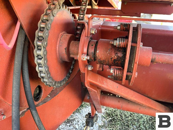 hesston-4655-image-37