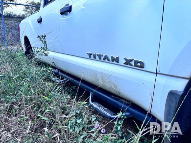 2018-nissan-titan-image-26