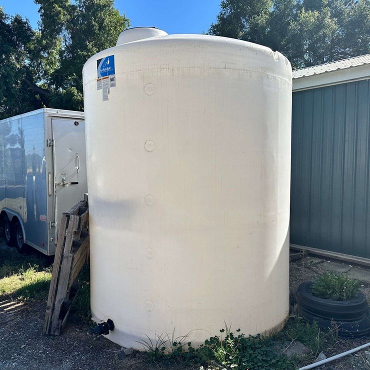 Ace Roto-Mold 3000 Gallon Poly Tank - Deer Park, WA