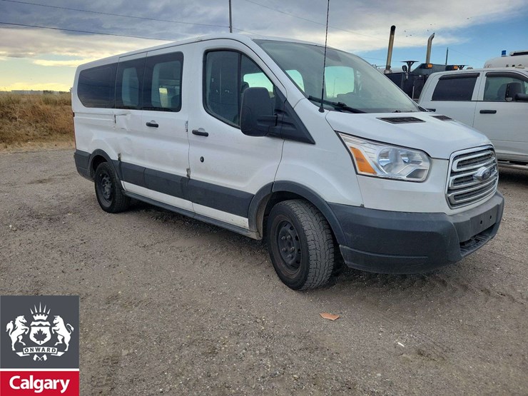 2017-ford-transit-image-6