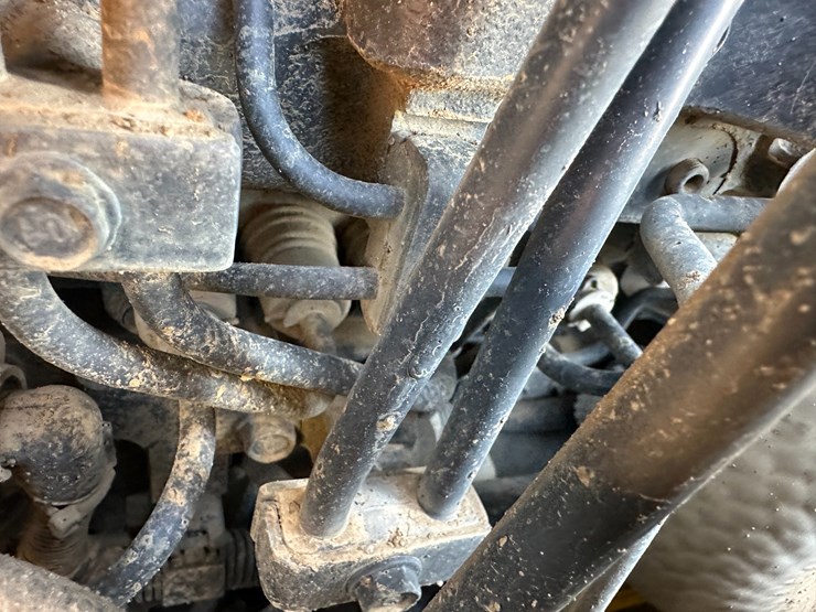 #32837-•-komatsu-39px-crawler-dozer-km10d130kka096648-image-52