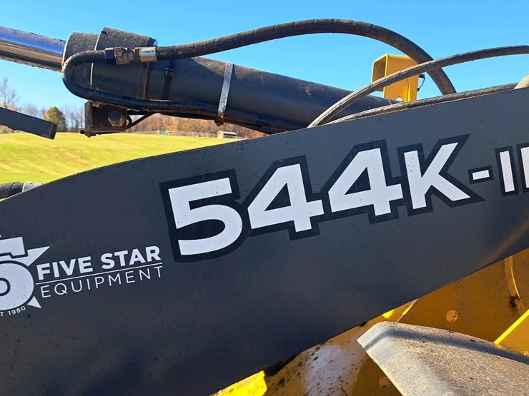 2018-deere-544k-image-28
