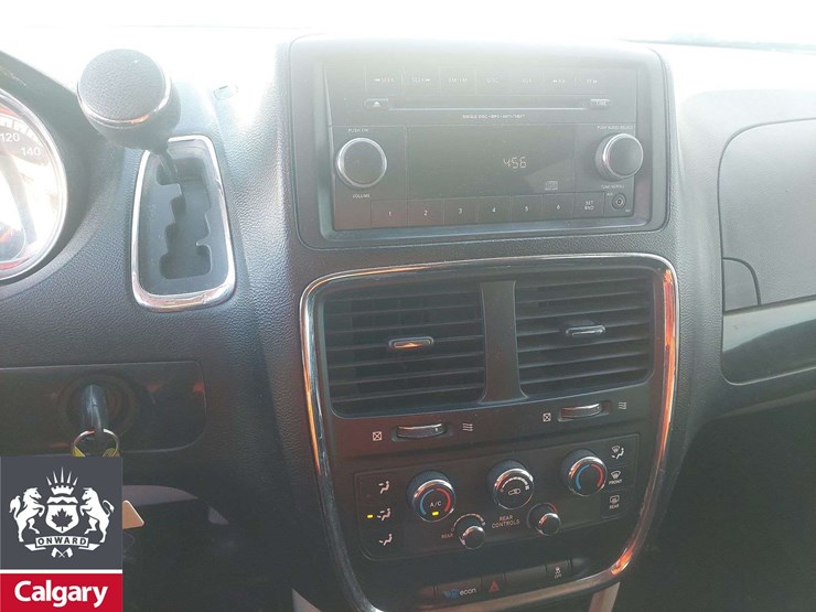 2012-dodge-grand-caravan-image-20