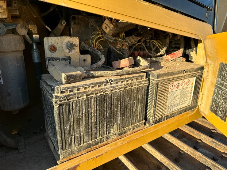 caterpillar-d5k2-image-46