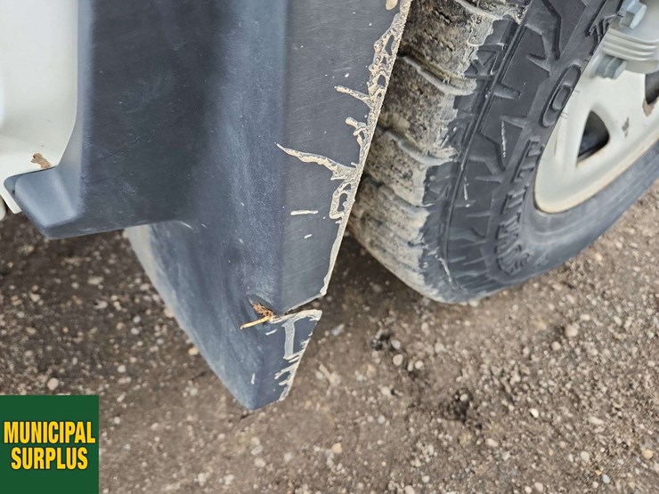 2016-chevrolet-silverado-1500-image-44