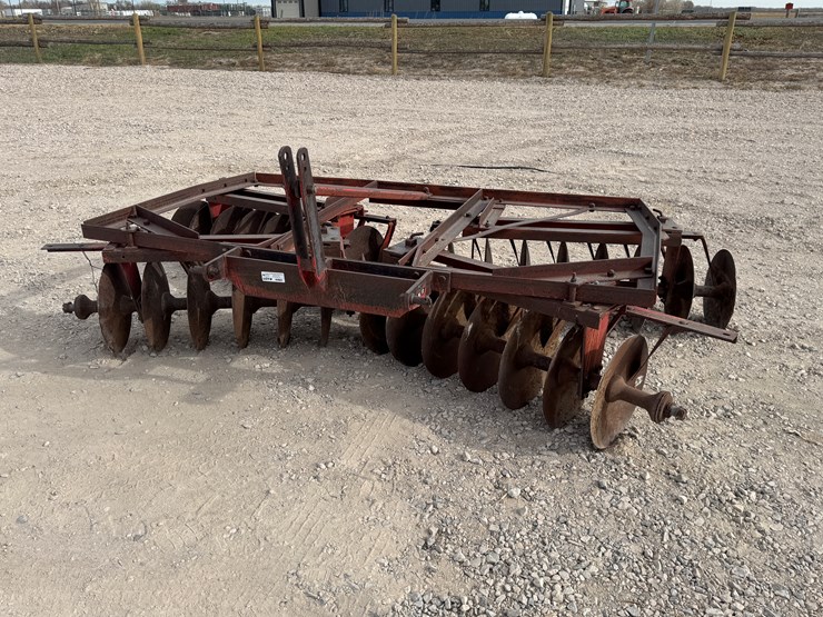 massey-ferguson-3-image-2