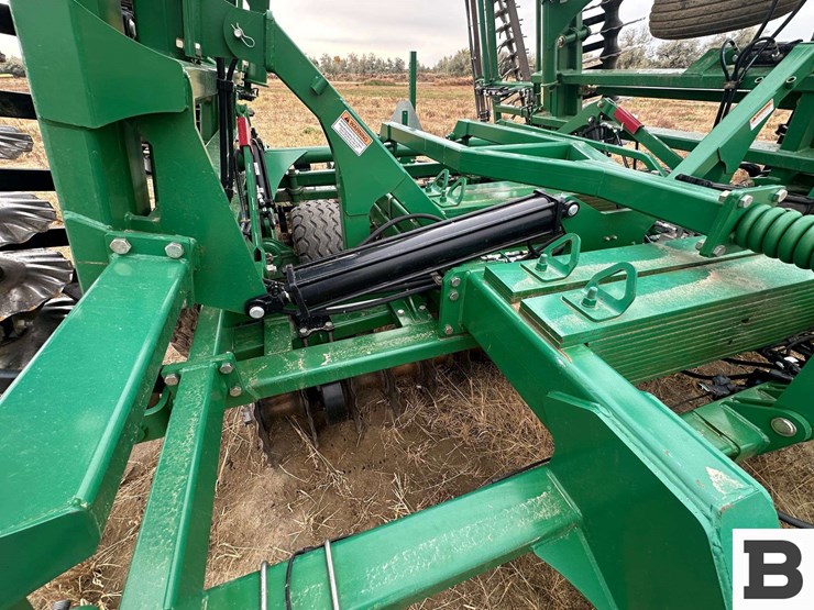 great-plains-2400tm-image-46