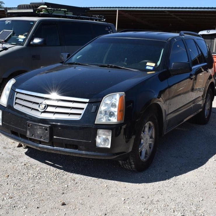 2004 CADILLAC SRX