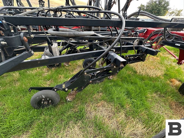 2012-case-800-image-45