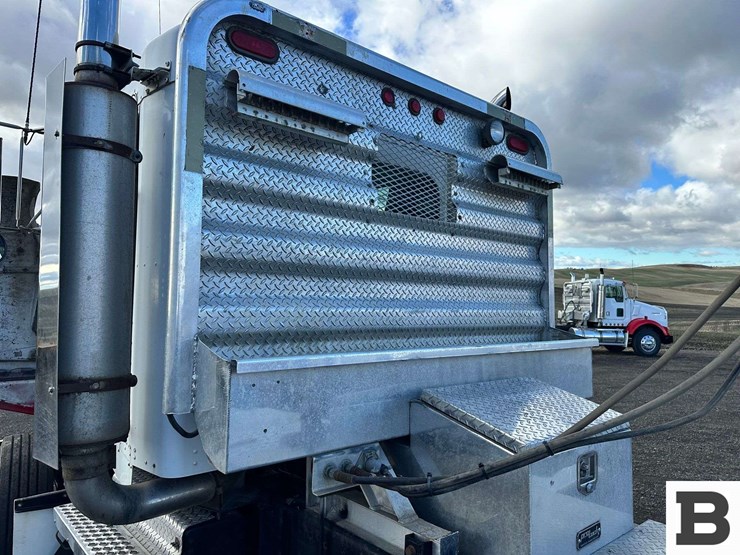 1999-kenworth-t800-image-36