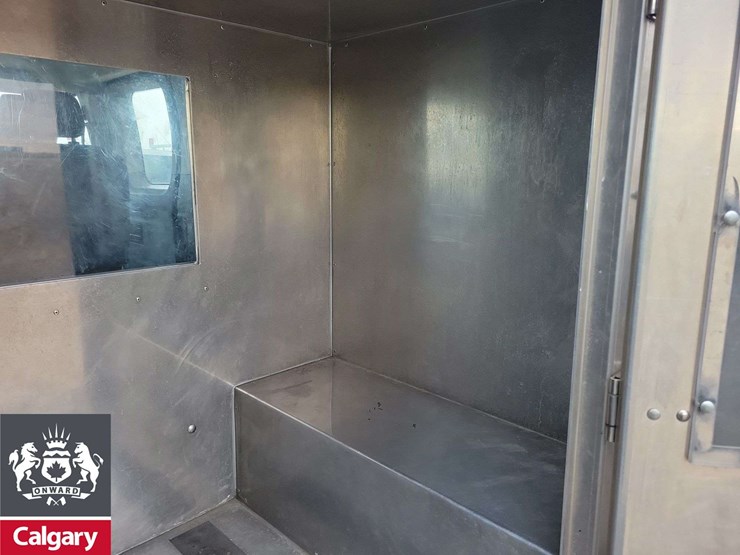 2017-ford-transit-image-21