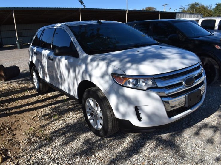 2014-ford-edge-image-2