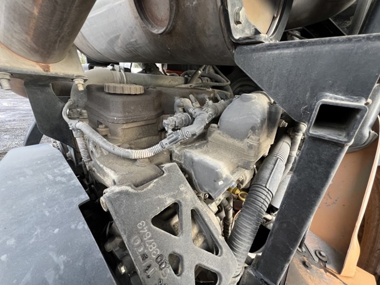 case-521f-xr-image-13