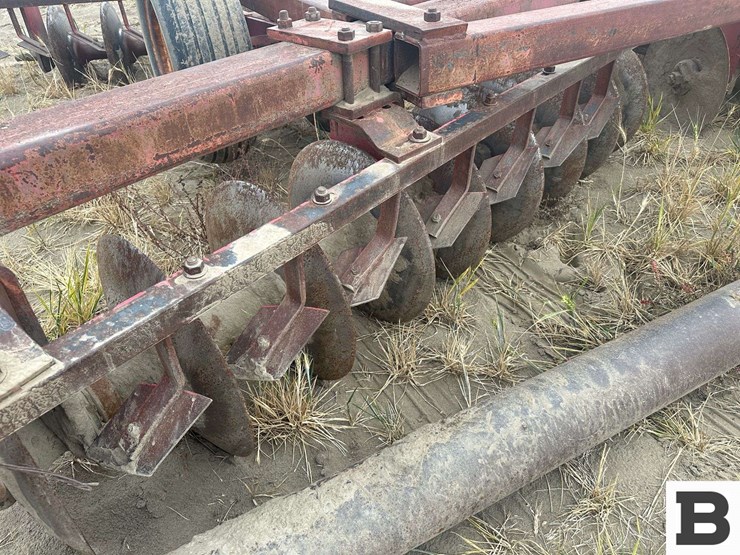 massey-ferguson-720-image-25