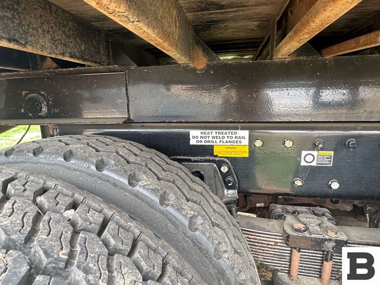 2000-peterbilt-grain-truck---lewiston,-id-image-30