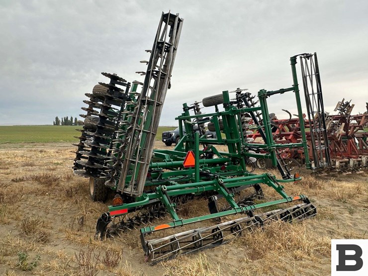 great-plains-2400tm-image-4